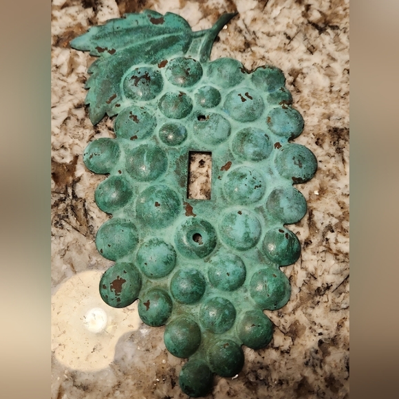 Grape Design Single Switch Plate in solid copper in Patina Blue - Picture 1 of 8